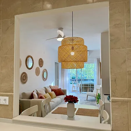 Golden Mile La Carolina - Eaw Homes Apartment *